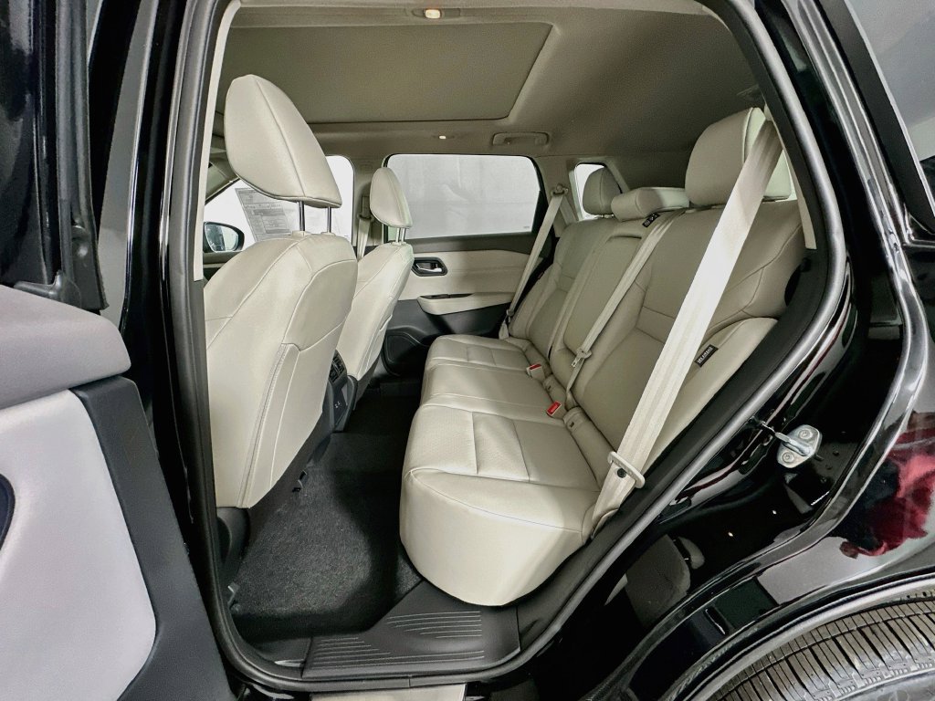 New 2027 Nissan Rogue Dark Armor AWD/4WD image 32