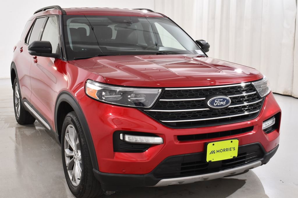 Used 2022 Ford Explorer XLT w/ Equipment Group 202A AWD/4WD image 4