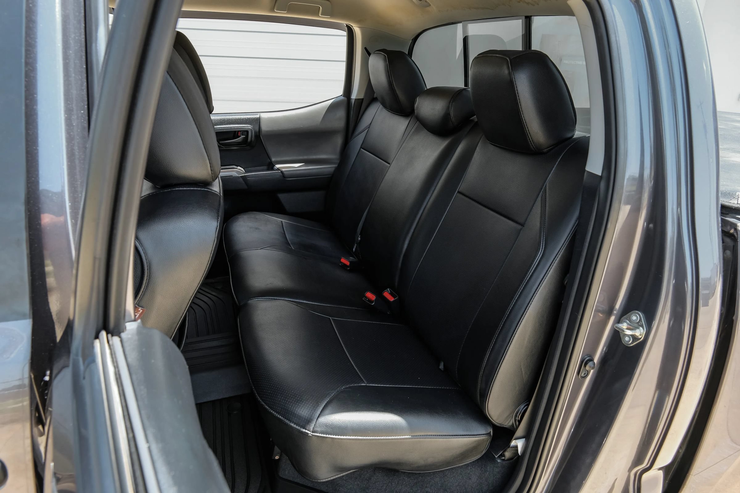Used 2017 Toyota Tacoma SR5 RWD image 34