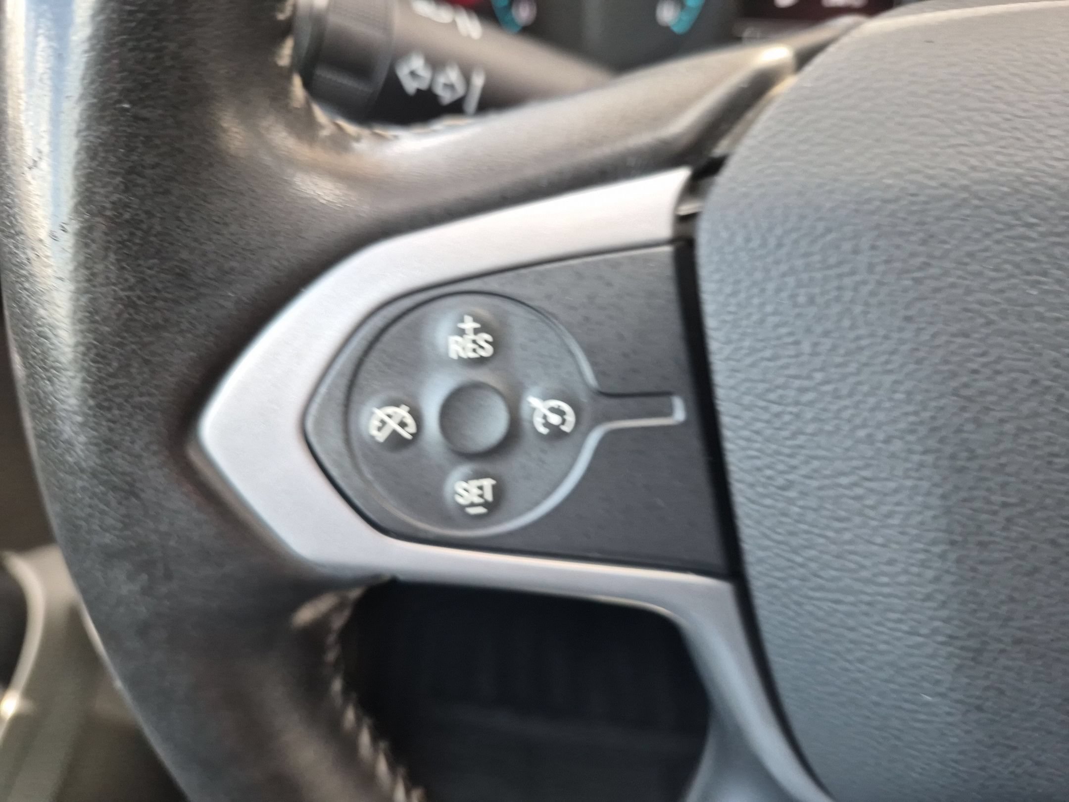 Used 2021 Chevrolet Colorado LT RWD image 22