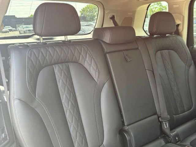 Used 2026 BMW X7 xDrive40i AWD/4WD image 30