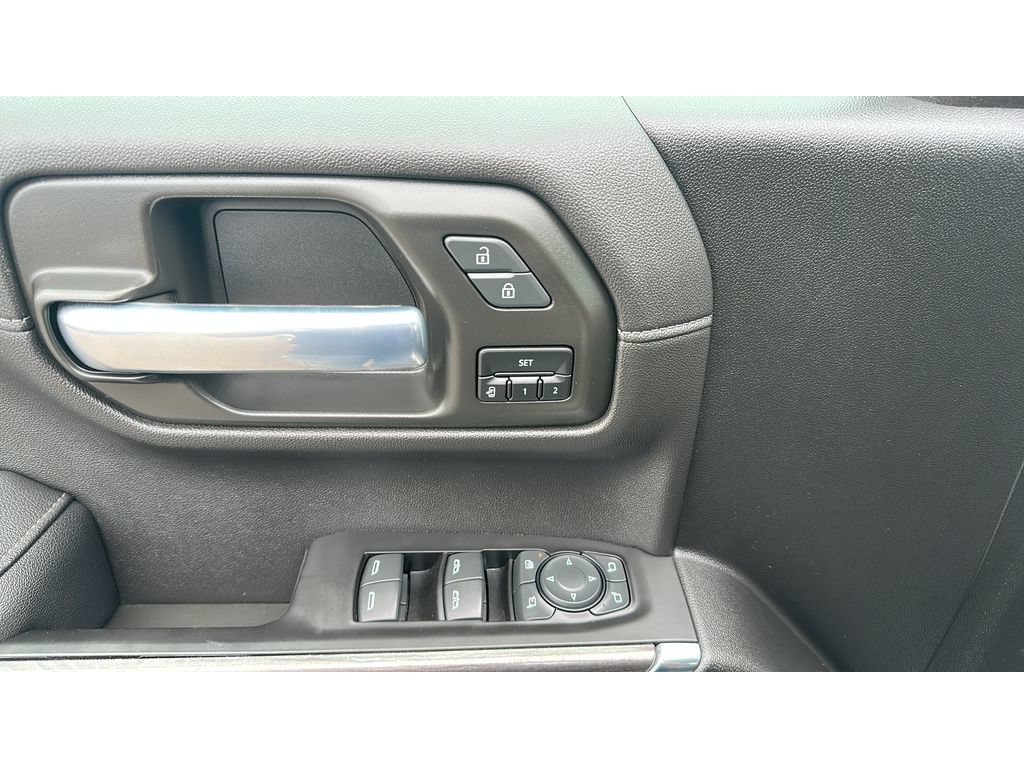 Used 2021 Chevrolet Silverado 1500 LTZ w/ LTZ Premium Package AWD/4WD image 12