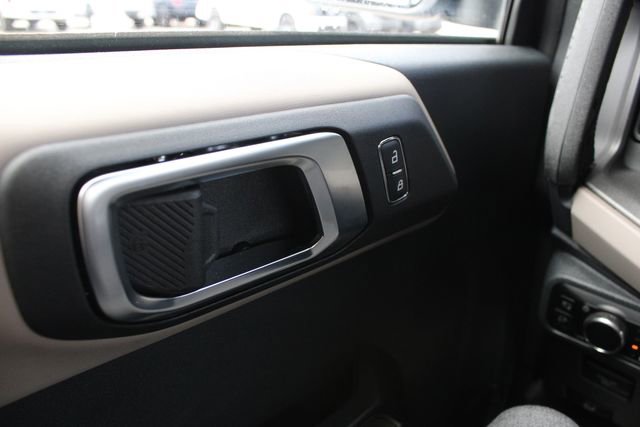 Used 2024 Ford Bronco Wildtrak image 6