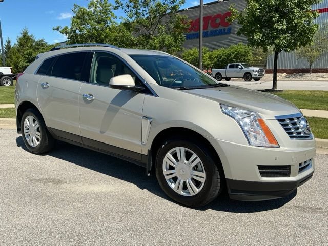 Used 2014 Cadillac SRX Luxury FWD image 2