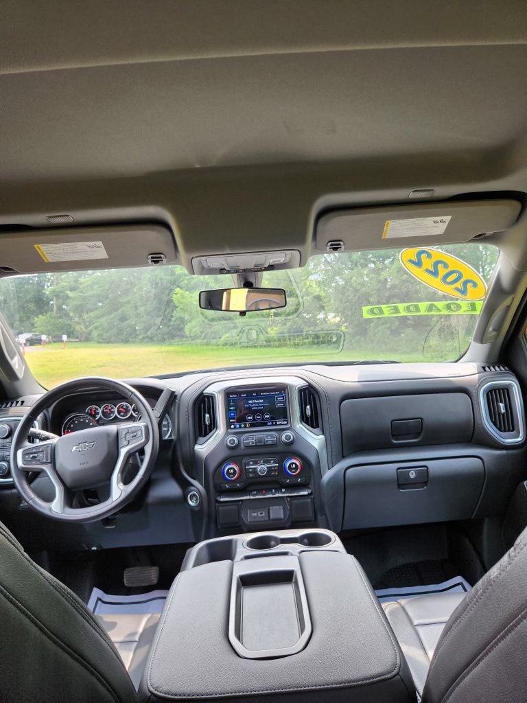 Used 2022 Chevrolet Silverado 1500 RST w/ Redline Edition AWD/4WD image 16