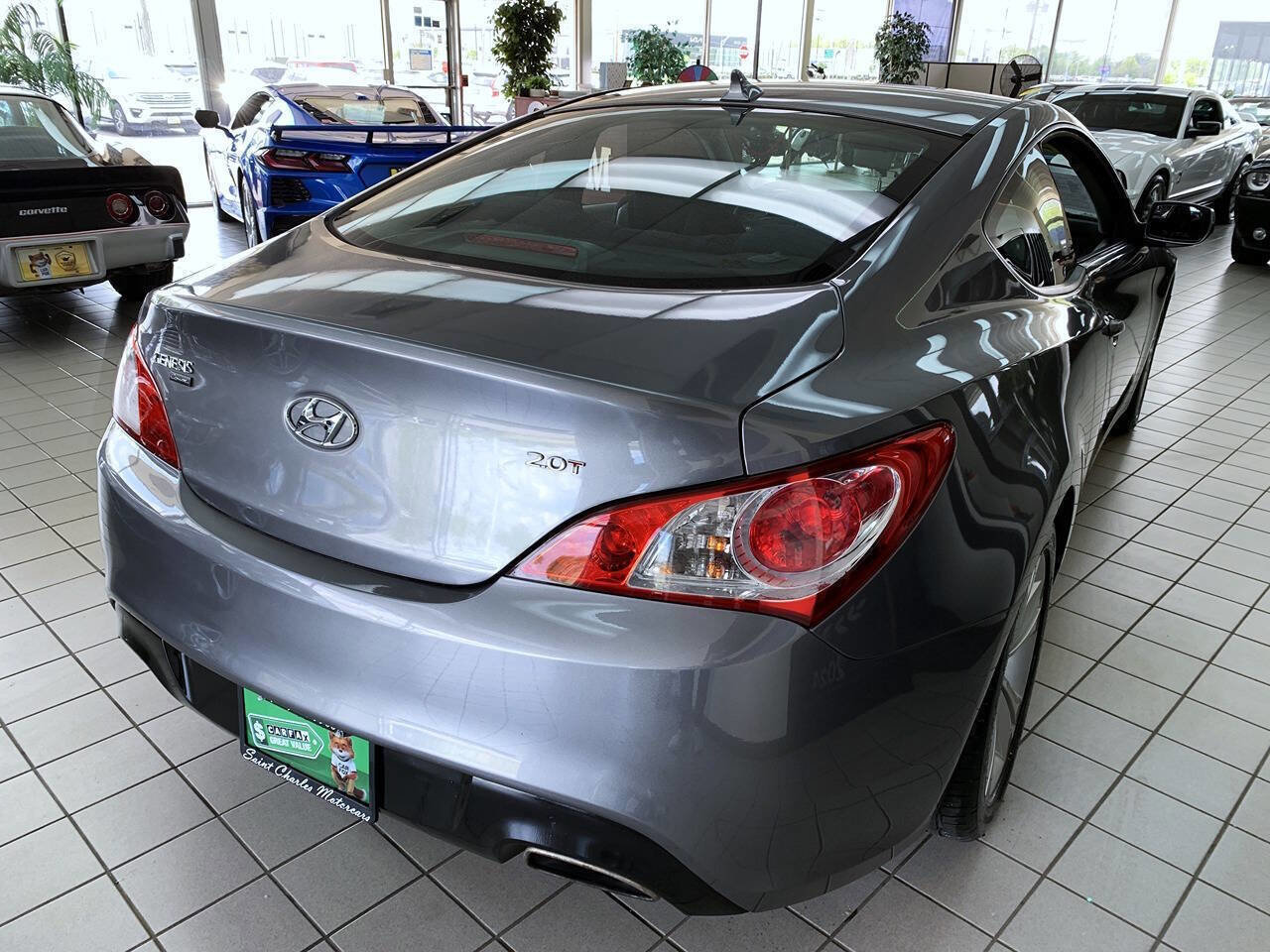 Used 2011 Hyundai Genesis 2.0T RWD image 4
