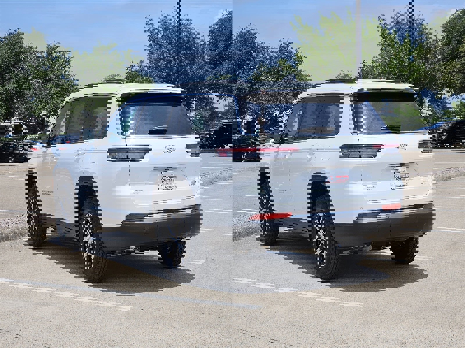 New 2025 Jeep Grand Cherokee L Limited w/ Trailer Tow Package image 6