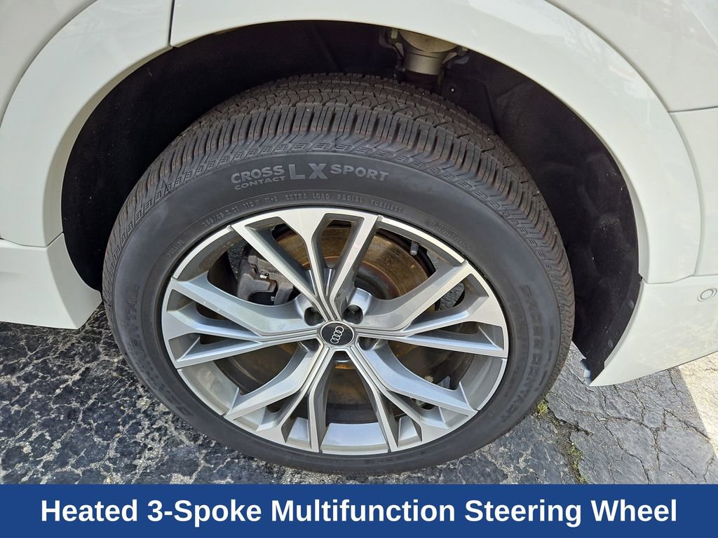 Used 2021 Audi Q8 Premium w/ Black Optic Package image 7