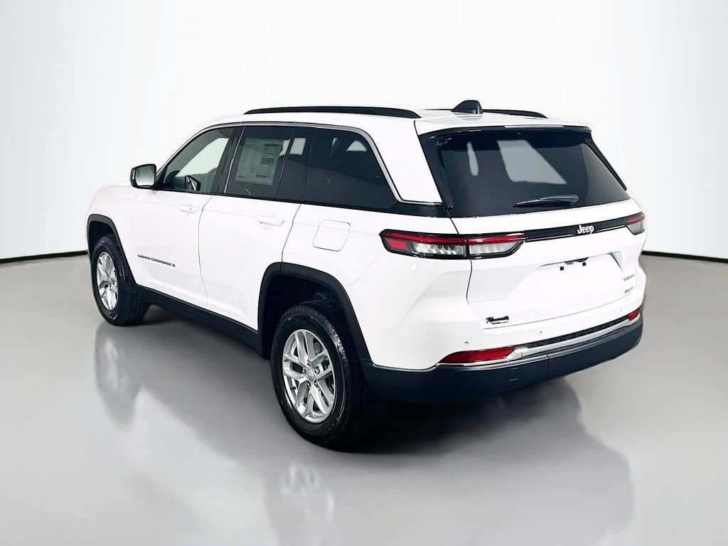 New 2025 Jeep Grand Cherokee Laredo X w/ Luxury Tech Group I RWD image 5
