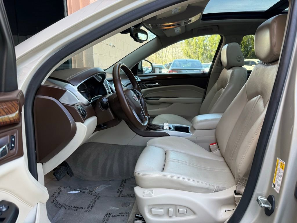 Used 2016 Cadillac SRX Luxury image 9