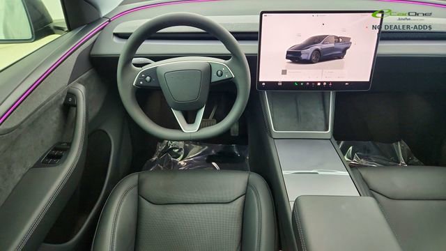 Used 2026 Tesla Model Y 2WD image 33