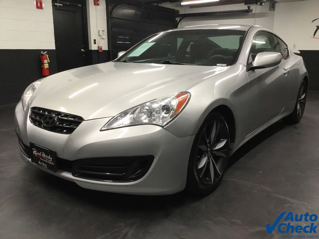 Used 2012 Hyundai Genesis 2.0T image 5