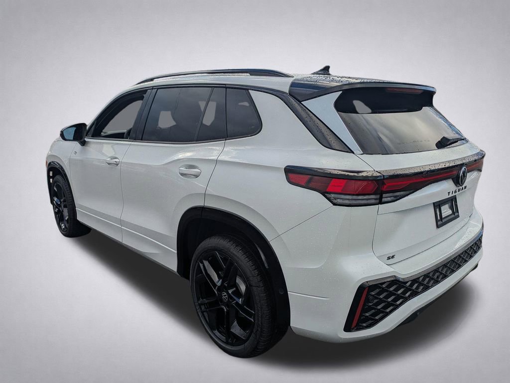 New 2026 Volkswagen Tiguan SE R-Line image 5