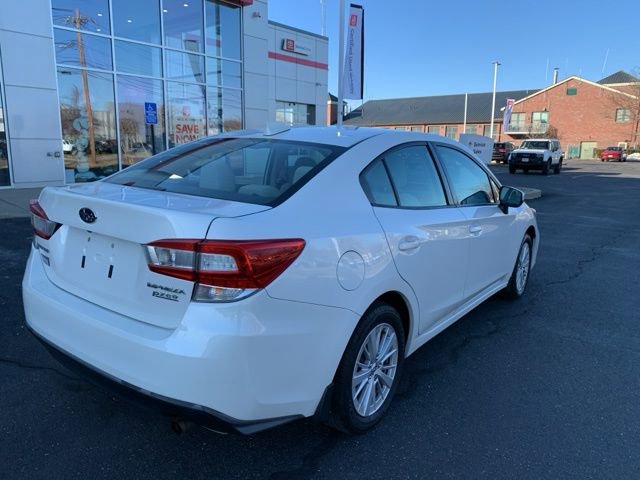 Used 2017 Subaru Impreza 2.0i Premium image 3