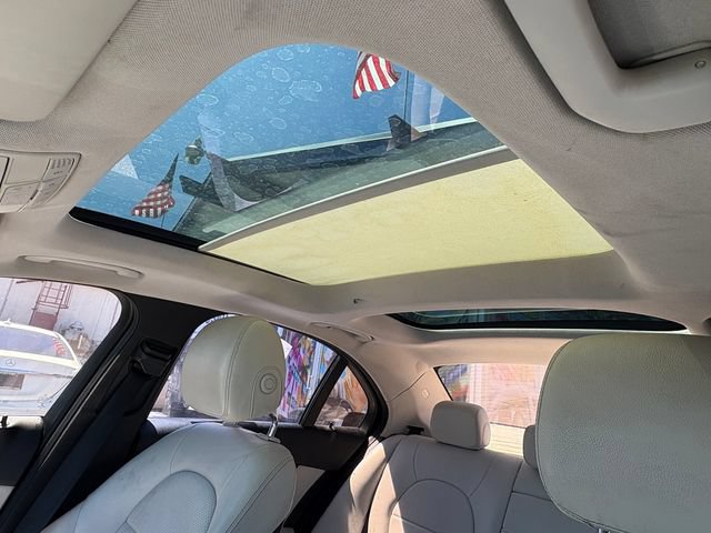 Used 2018 Mercedes-Benz C 300 Sedan image 22