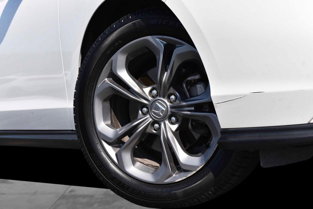 Certified 2024 Honda Accord EX image 3