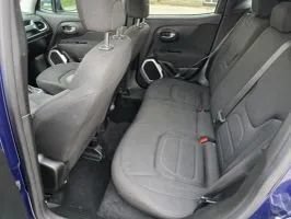 Used 2018 Jeep Renegade Latitude FWD image 18