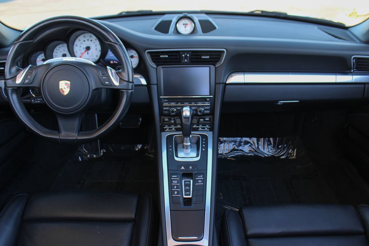 Used 2016 Porsche 911 Carrera 4S w/ Sport Chrono Package AWD/4WD image 16