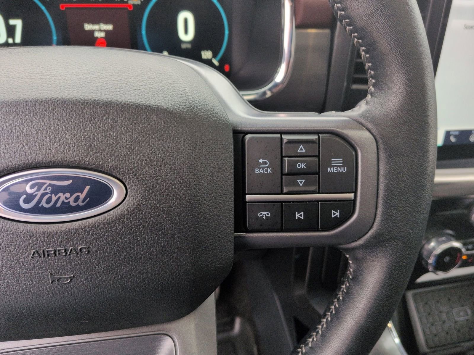 Used 2023 Ford F150 Lariat w/ Equipment Group 502A High image 33