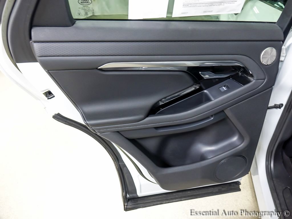 Used 2023 Land Rover Range Rover Evoque S image 10