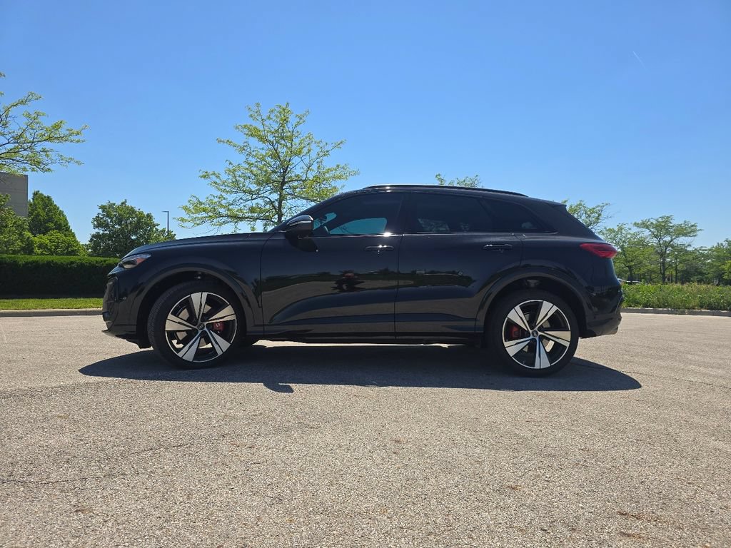 Used 2025 Audi SQ5 Premium Plus AWD/4WD image 12