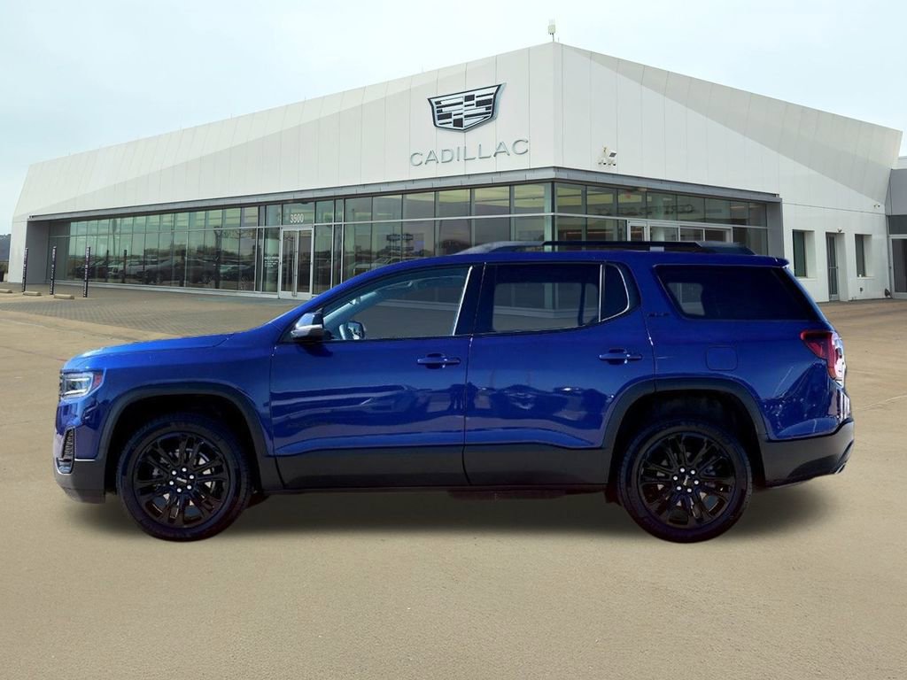 Used 2023 GMC Acadia SLE w/ Driver Convenience Package image 3