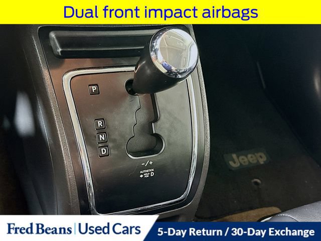 Used 2014 Jeep Patriot Latitude AWD/4WD image 18
