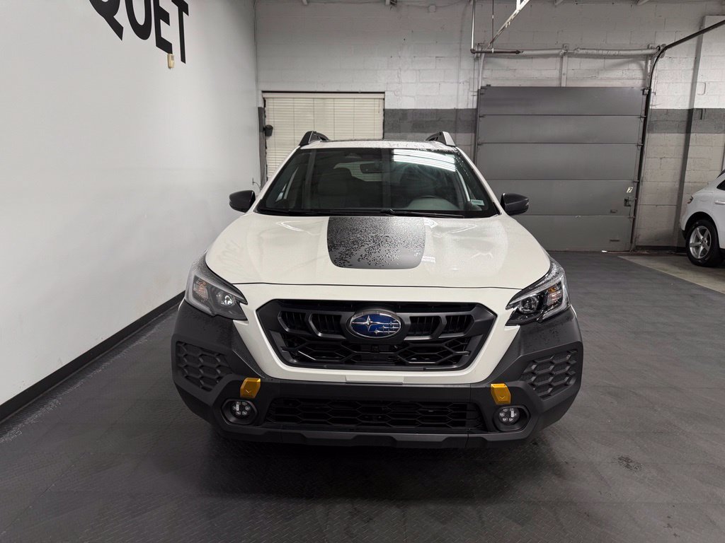 Used 2025 Subaru Outback Wilderness AWD/4WD image 3