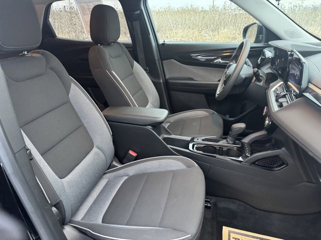 Used 2024 Chevrolet TrailBlazer LT image 24