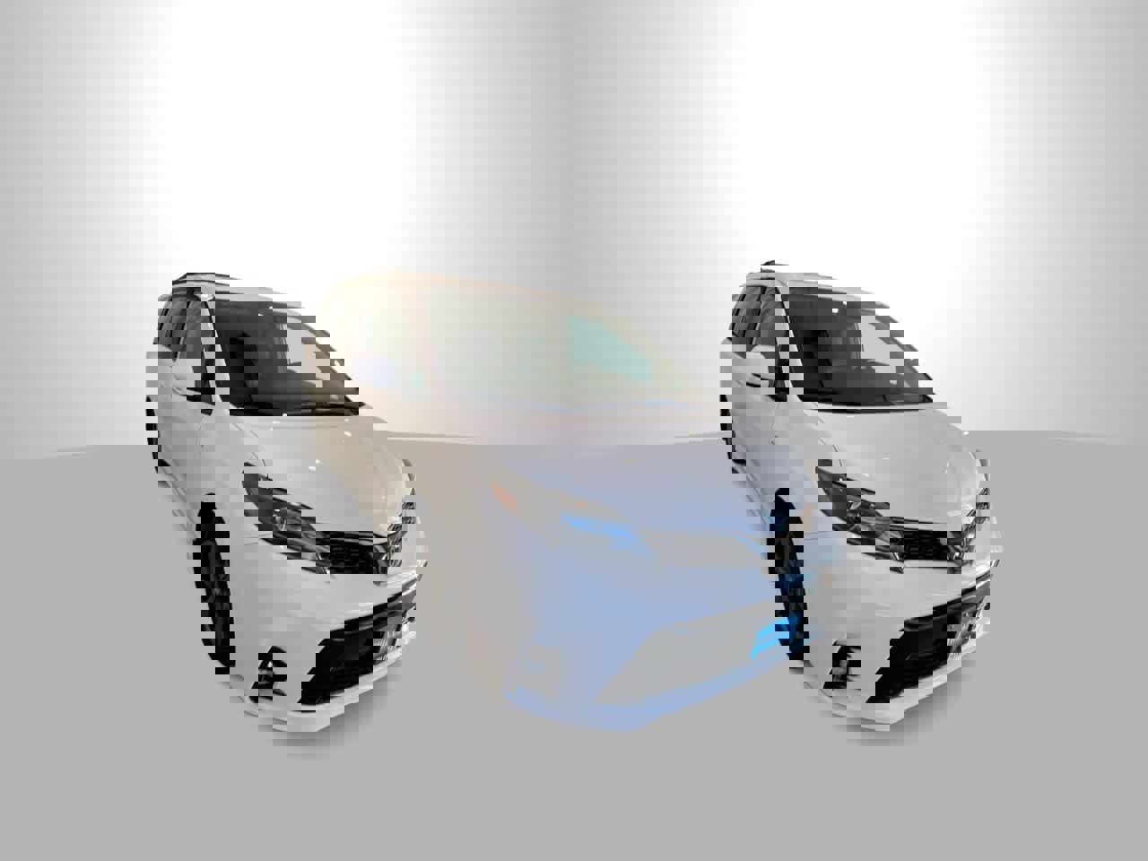 Used 2020 Toyota Sienna SE w/ SE Preferred Package image 2