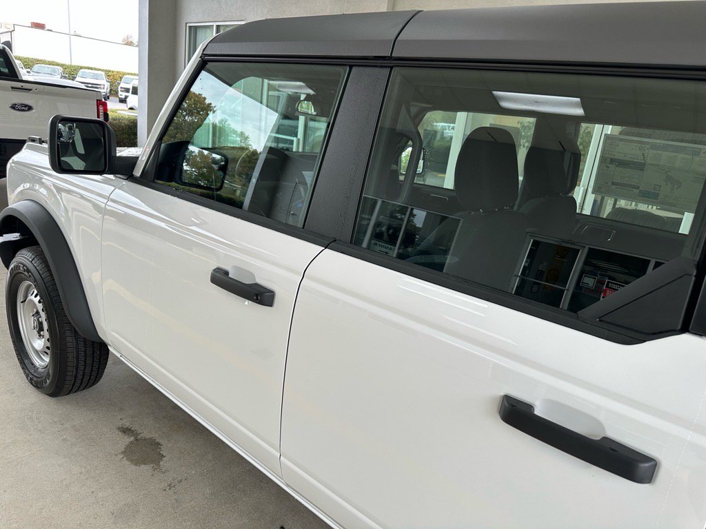 New 2025 Ford Bronco 4-Door AWD/4WD image 12