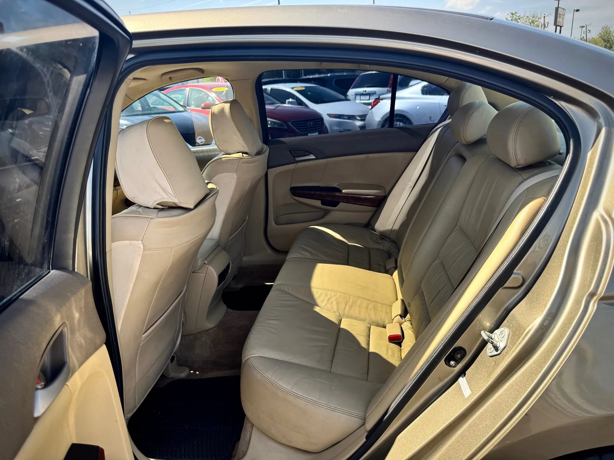Used 2010 Honda Accord EX-L image 24