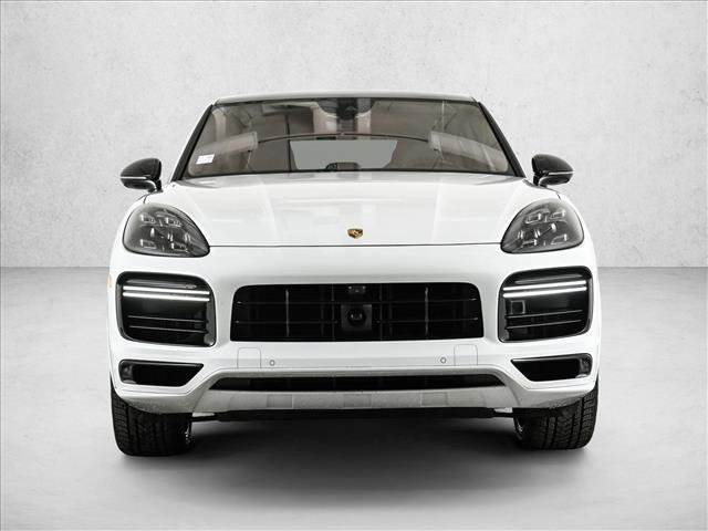 Used 2020 Porsche Cayenne Turbo image 2