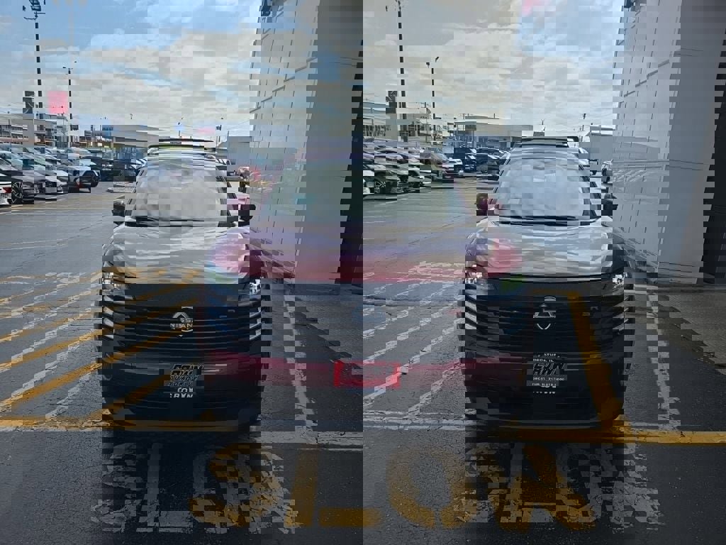 Certified 2025 Nissan Kicks SR AWD/4WD image 10