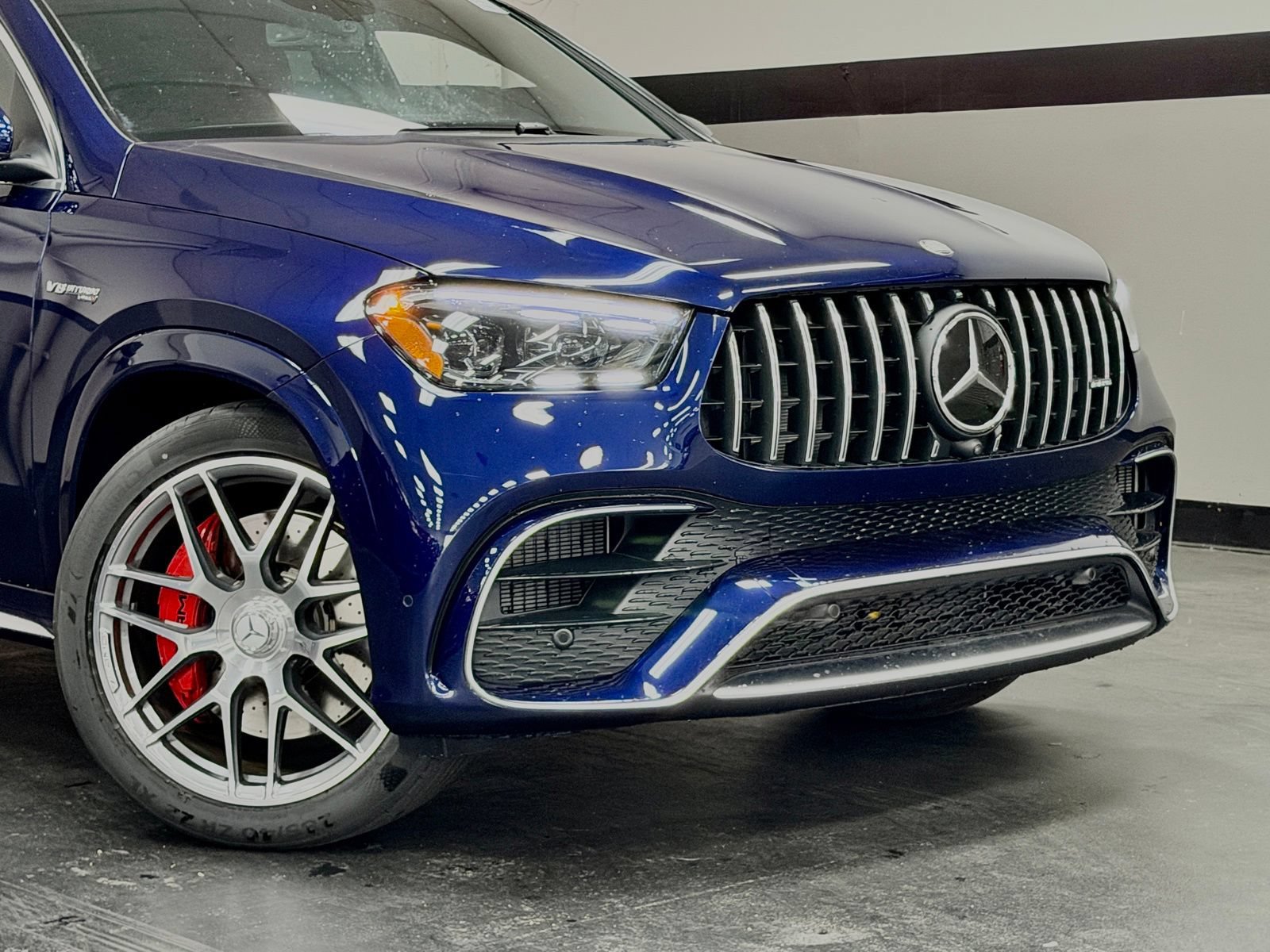 New 2025 Mercedes-Benz GLE 63 AMG S image 3