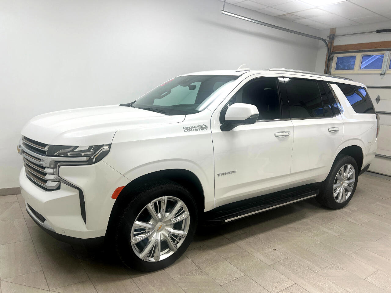 Used 2024 Chevrolet Tahoe High Country image 8