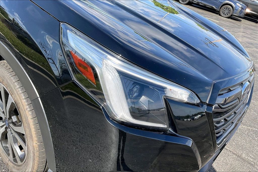 Certified 2022 Subaru Forester Limited w/ Popular Package #3 AWD/4WD image 32
