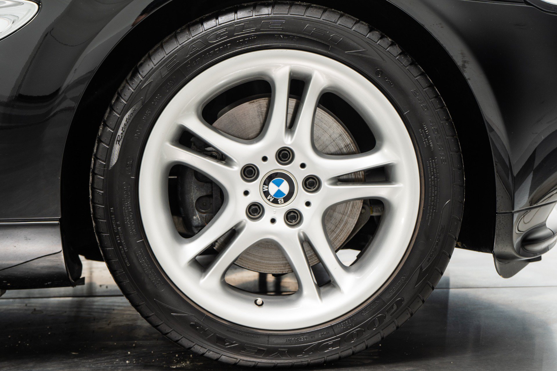 Used 2001 BMW Z8 RWD image 33