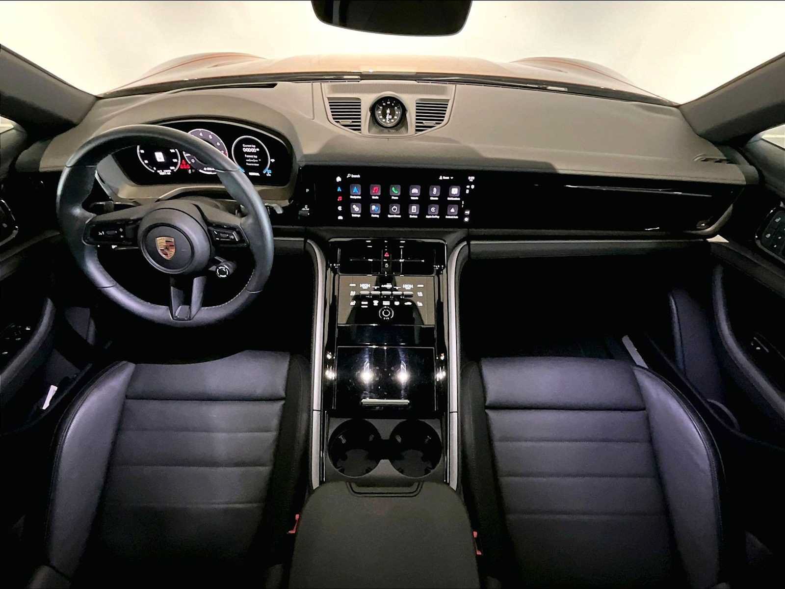 Used 2025 Porsche Panamera 4 AWD/4WD image 18