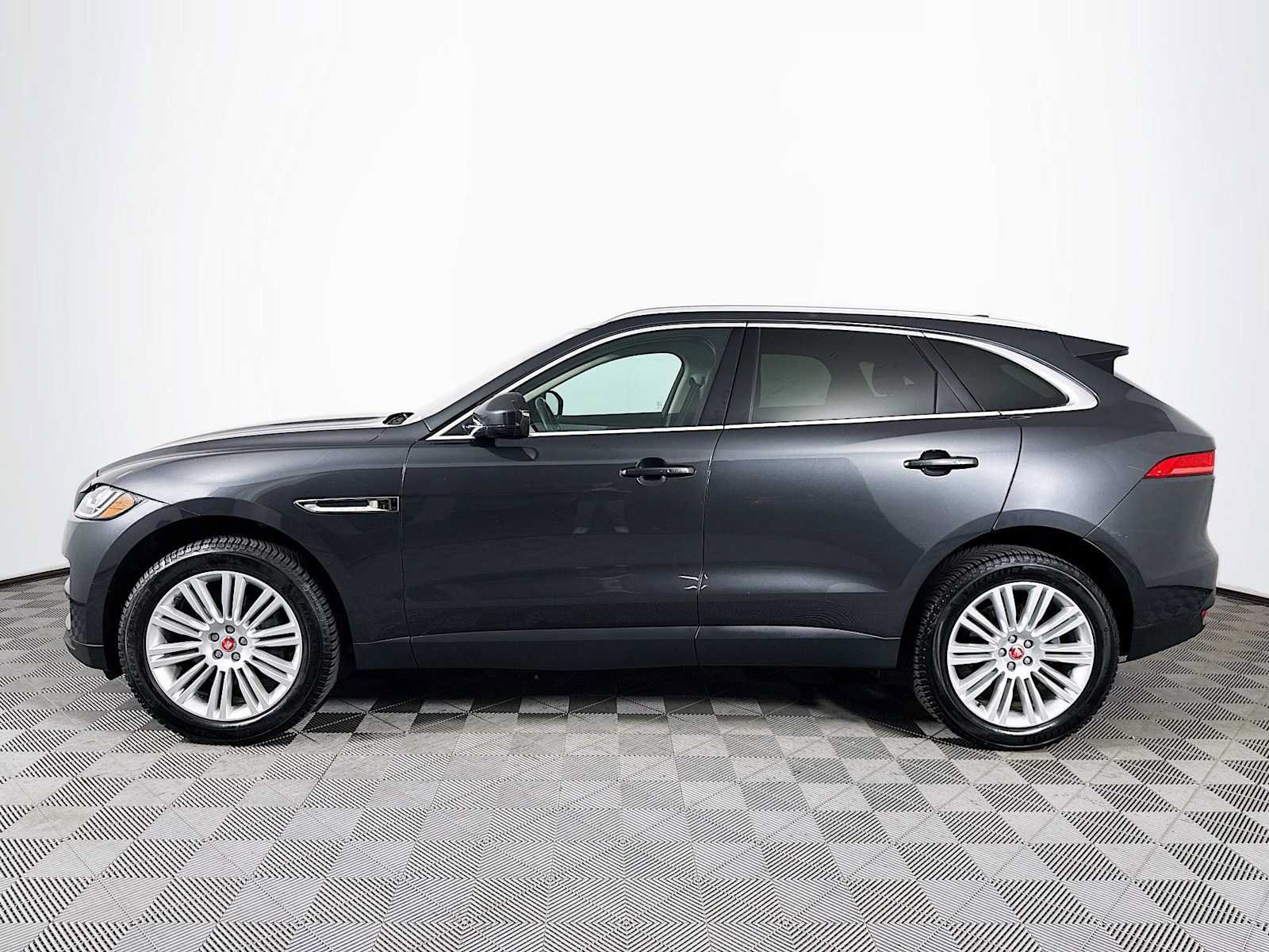 Used 2019 Jaguar F-PACE Portfolio AWD/4WD image 8