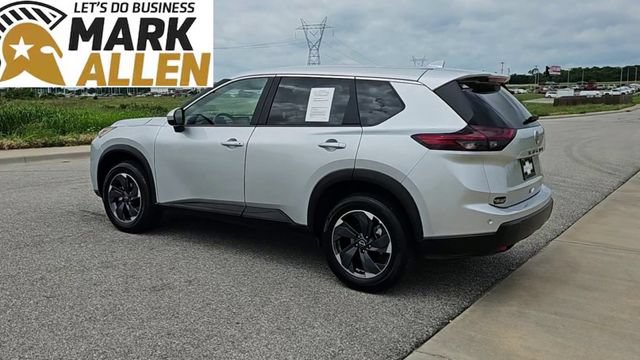 Used 2025 Nissan Rogue SV FWD image 6