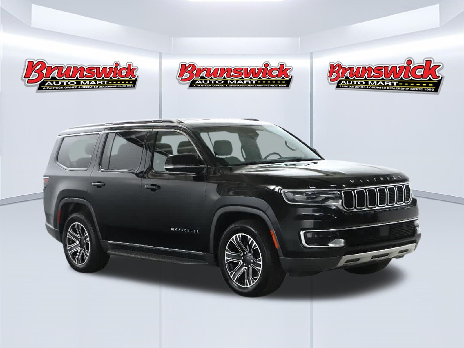 Used 2022 Jeep Wagoneer Series III AWD/4WD image 9