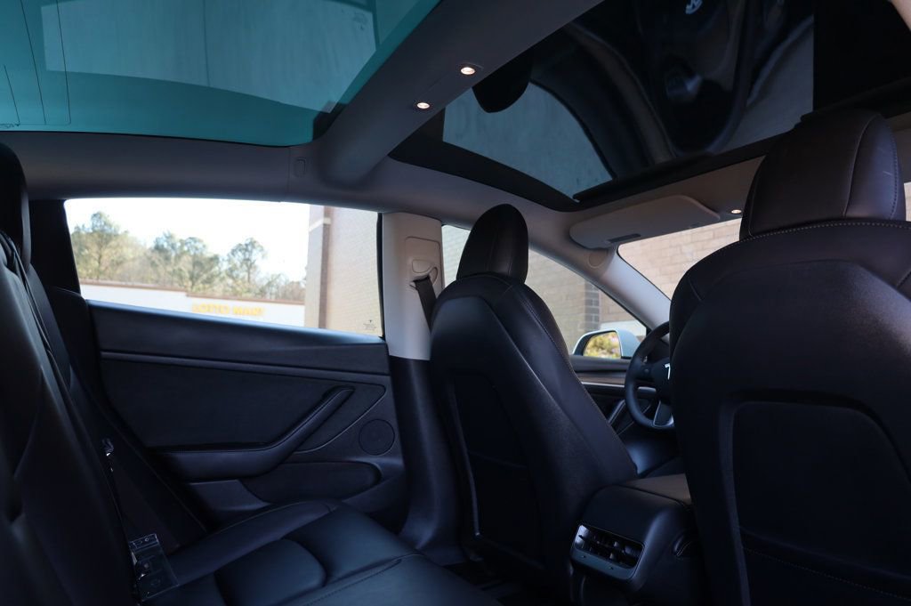 Used 2021 Tesla Model 3 Standard Range Plus image 23