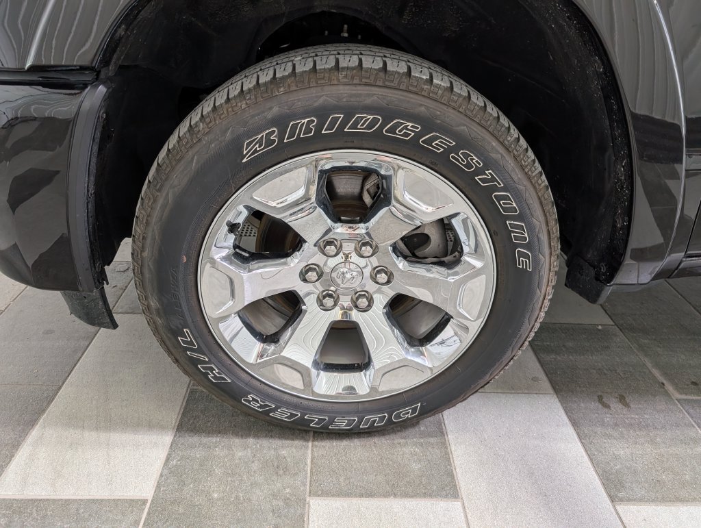 Used 2025 RAM 1500 Big Horn AWD/4WD image 8