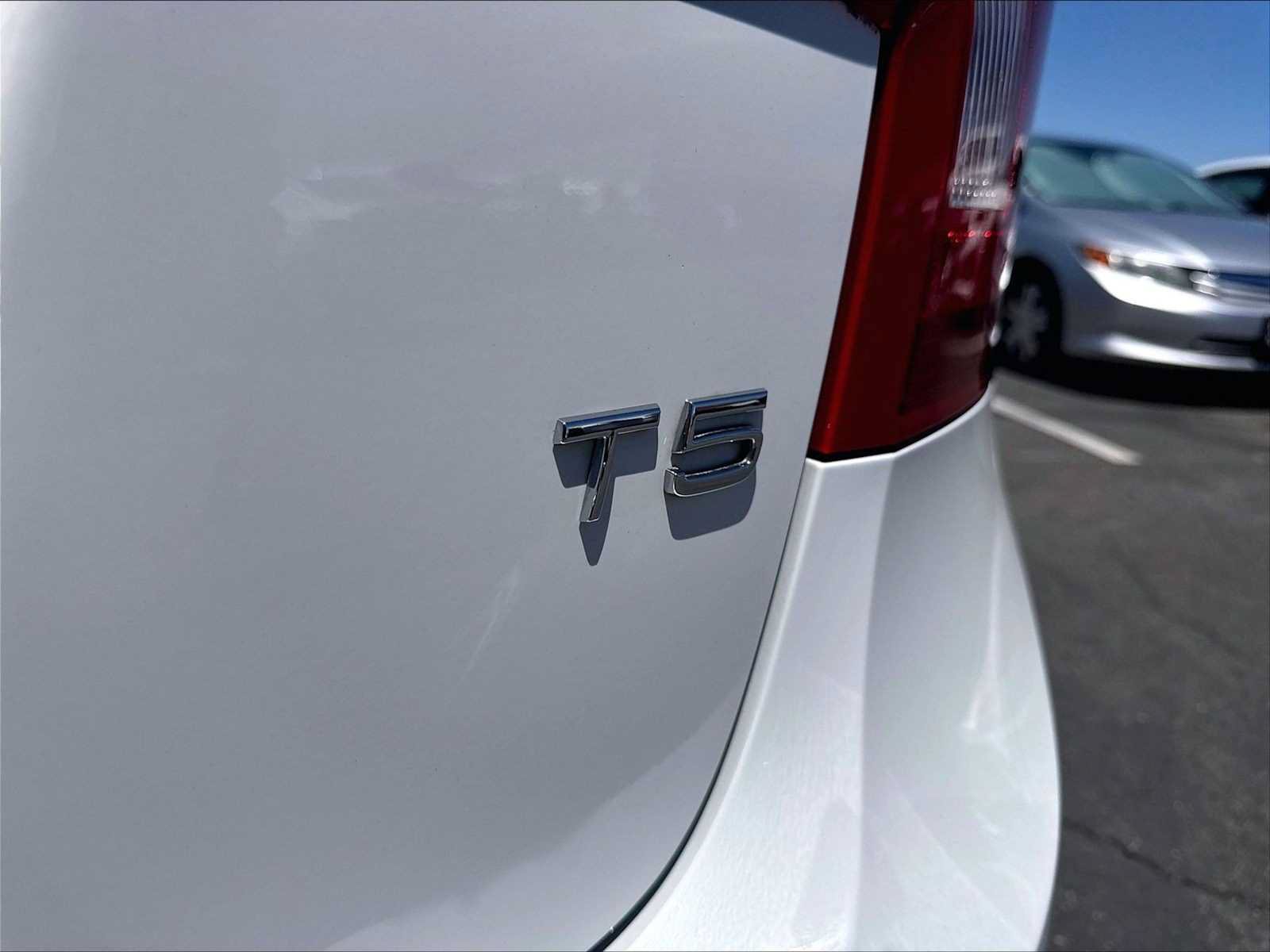 Used 2016 Volvo S60 T5 Premier w/ Protection Package FWD image 11