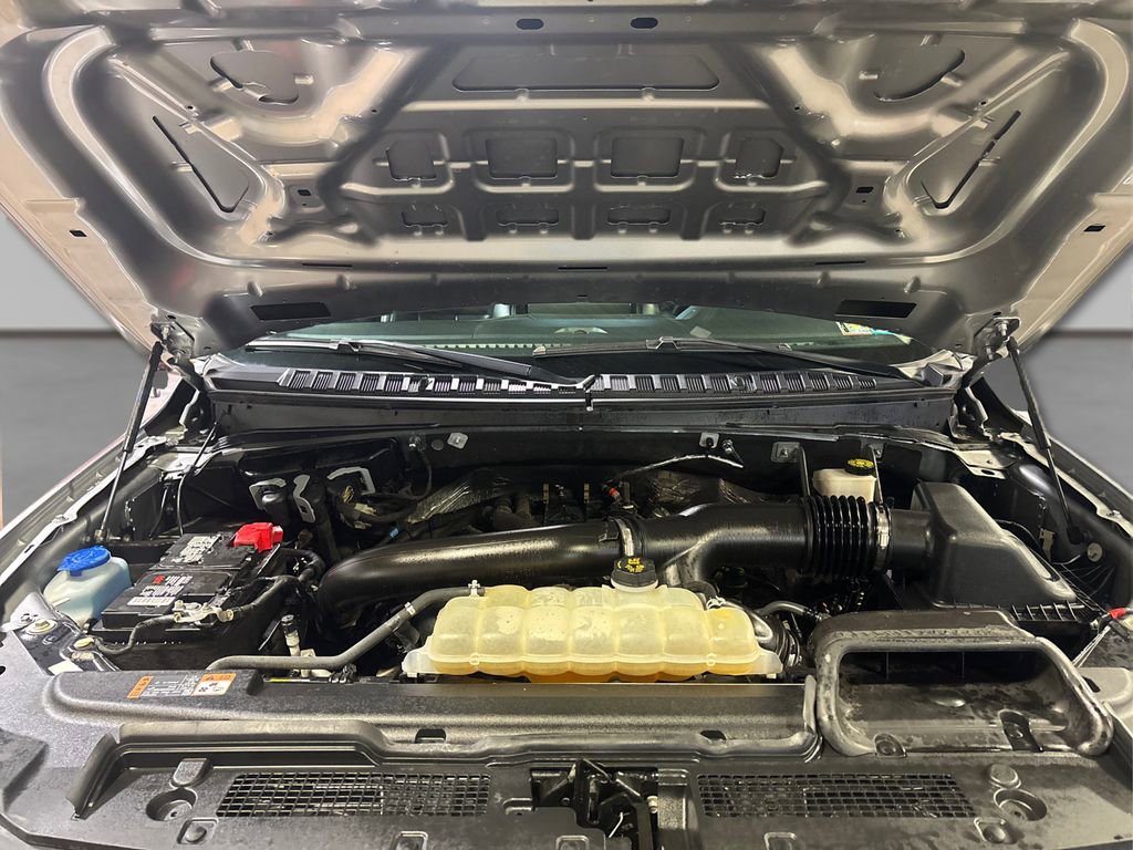 Used 2024 Ford Expedition XLT image 17