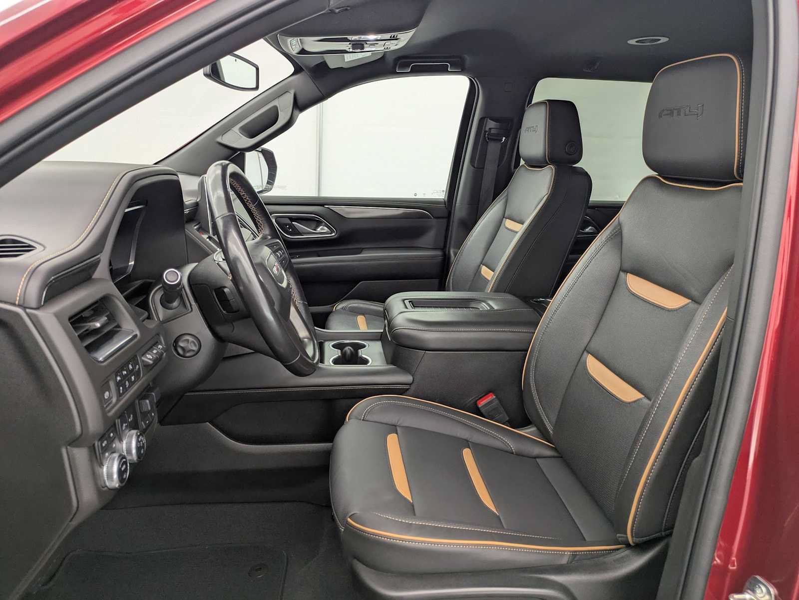 Used 2022 GMC Yukon AT4 AWD/4WD image 18