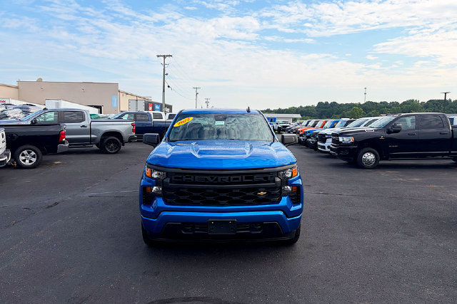 Used 2022 Chevrolet Silverado 1500 Custom AWD/4WD image 2