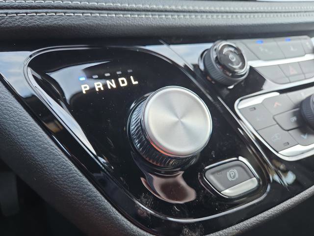 New 2026 Chrysler Pacifica Select w/ S Appearance Package FWD image 20