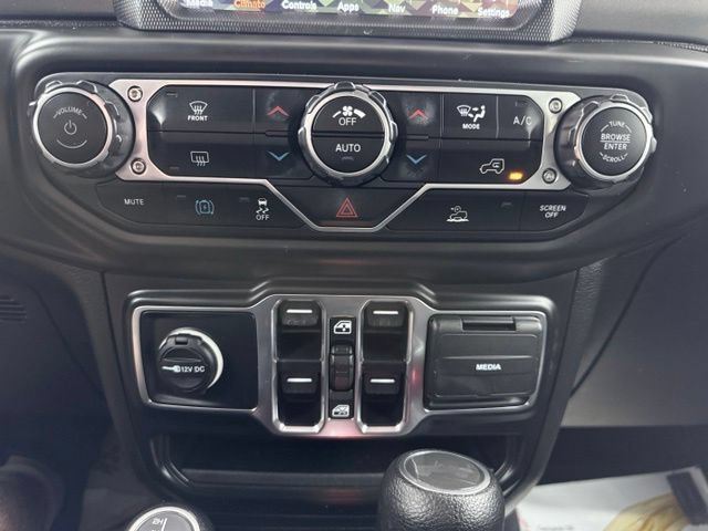 Used 2023 Jeep Wrangler Unlimited w/ Sun & Screen Package AWD/4WD image 27